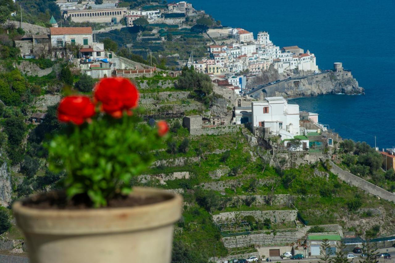 Amalfi Hills Aparthotel Exterior foto