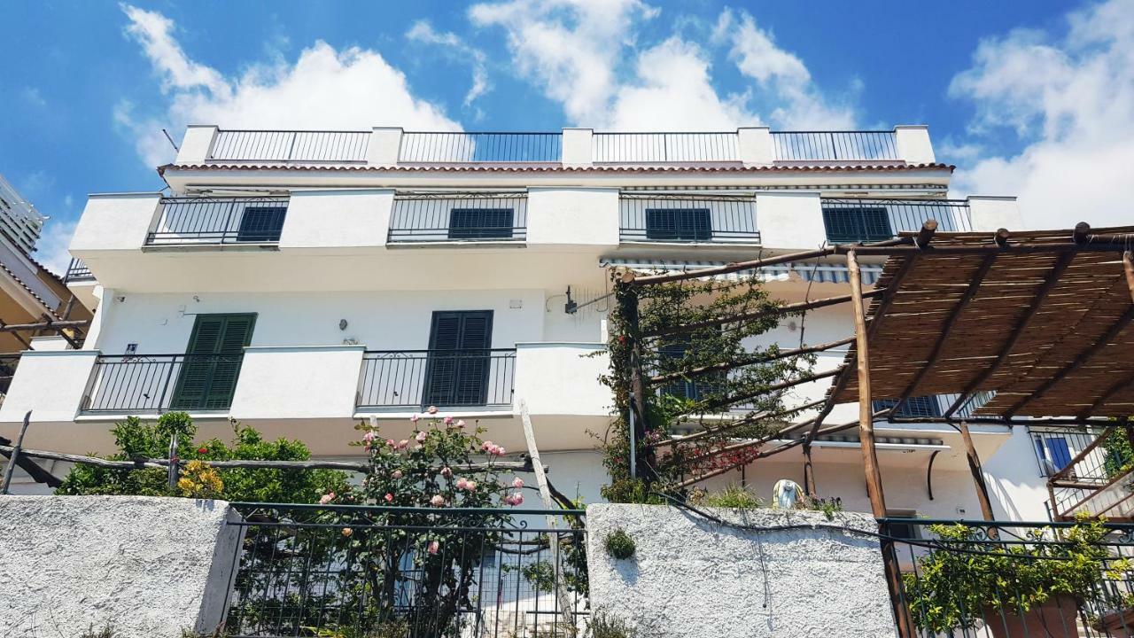 Amalfi Hills Aparthotel Exterior foto